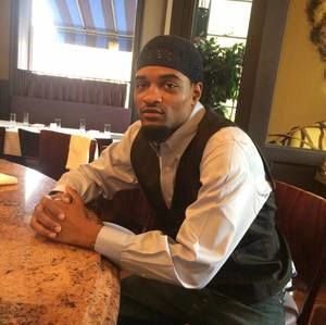 Meet your Posher, Devin